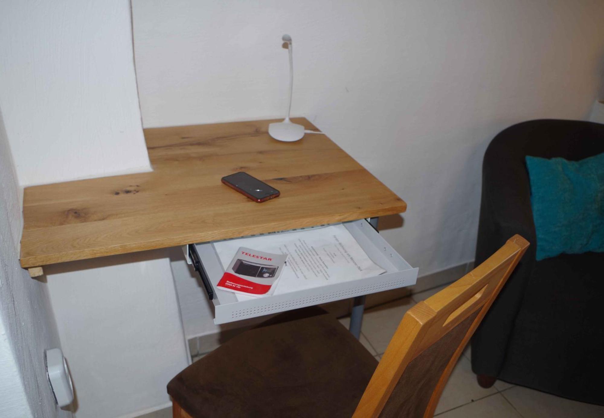 Ferien-Wohnung Am Menzer-Park Neckargemünd エクステリア 写真